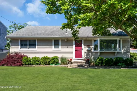 1203 Barton Ave, Point Pleasant, NJ 08742