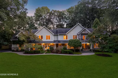 32 Seagull Ln, Lincroft, NJ 07738