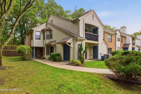 2101 Bayhead Dr #2101, Parlin, NJ 08859