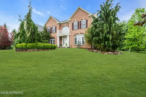 3 Jake Dr, Cream Ridge, NJ 08514