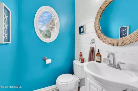 Bath - 5 James Dr, Waretown, NJ 08758 photo 1 of 3