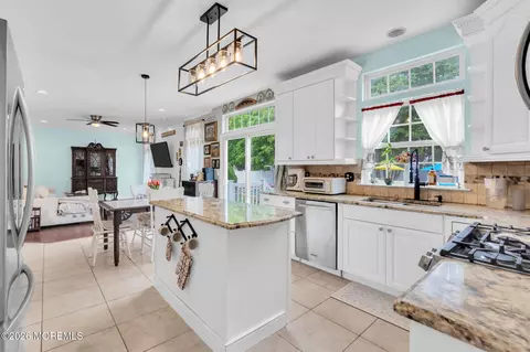 Kitchen - 5 James Dr, Waretown, NJ 08758 photo 1 of 3