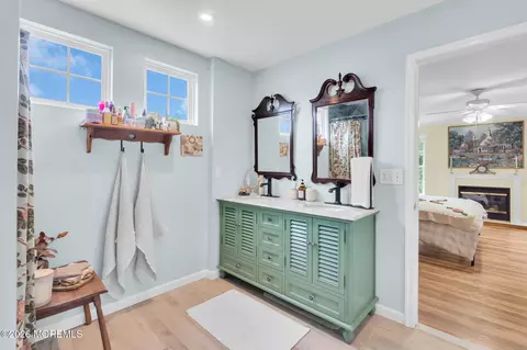 Bath - 5 James Dr, Waretown, NJ 08758 photo 3 of 3