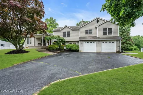 57 Nautilus Dr W, Leonardo, NJ 07737