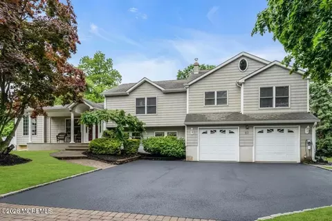 57 Nautilus Dr W, Leonardo, NJ 07737
