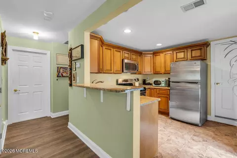 Entry Way - 57 Nautilus Dr W, Leonardo, NJ 07737 photo 1 of 5