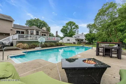 Exterior - 57 Nautilus Dr W, Leonardo, NJ 07737 photo 10 of 14