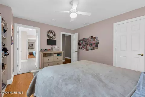 Bedroom - 57 Nautilus Dr W, Leonardo, NJ 07737 photo 7 of 9