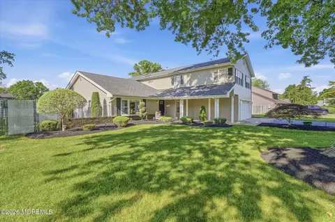 22 Ethan Allen Rd, Freehold, NJ 07728