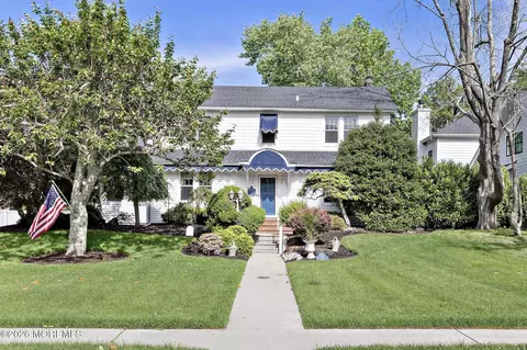 21 Westra St, Interlaken, NJ 07712
