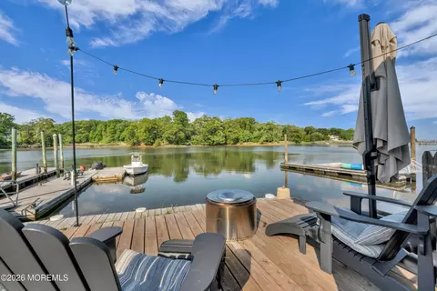 475 Locust Point Rd, Rumson, NJ 07760