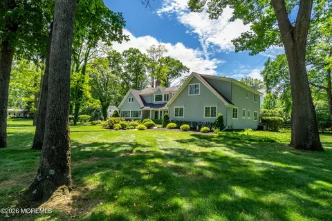 Exterior - 8 Evergreen Dr, Rumson, NJ 07760 photo 2 of 5