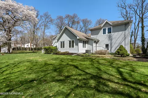 Exterior - 8 Evergreen Dr, Rumson, NJ 07760 photo 4 of 5
