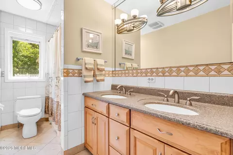 Bath - 819 Harmony Rd, Jackson, NJ 08527 photo 1 of 5