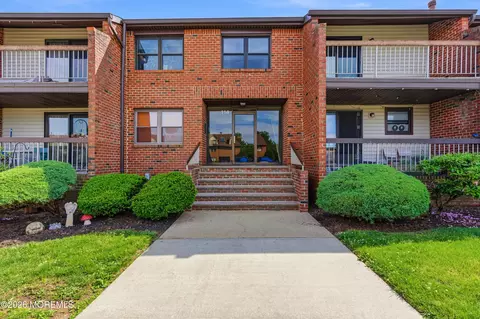 114 Beverly Hill Ter #H, Woodbridge, NJ 07095