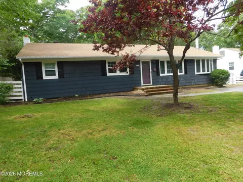 1563 Forge Pond Rd, Brick, NJ 08724