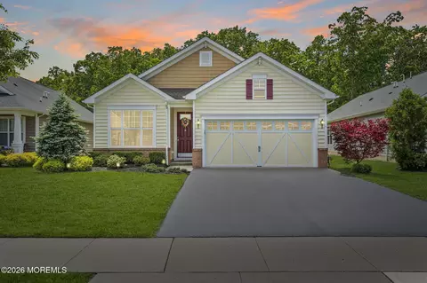 86 Harvest Ridge Rd, Howell, NJ 07731
