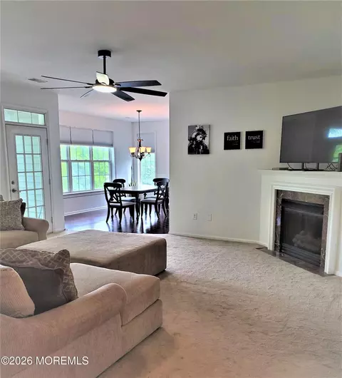 605 Saint Andrews Pl #605, Manalapan, NJ 07726