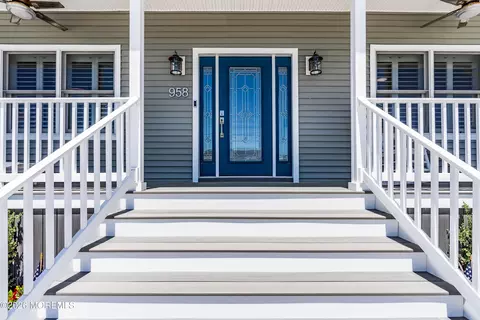 Exterior - 958 Capstan Dr, Forked River, NJ 08731 photo 3 of 12