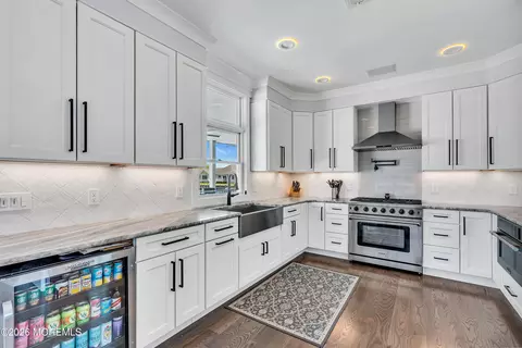 Kitchen - 958 Capstan Dr, Forked River, NJ 08731 photo 3 of 4