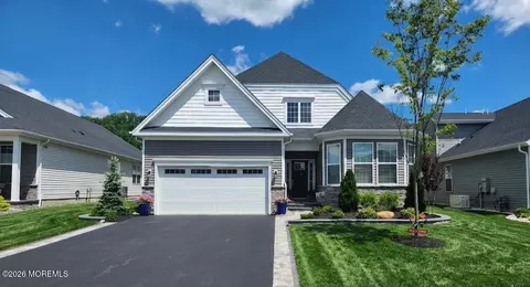 40 Emerald Rd, New Egypt, NJ 08533
