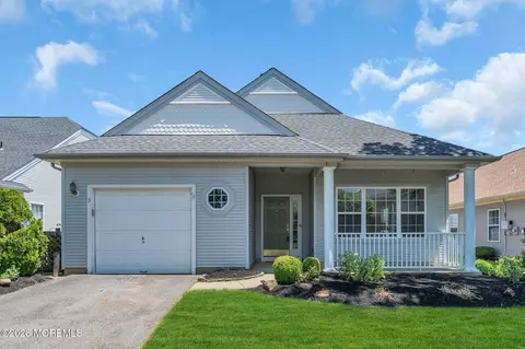 3 Geoffrey Ct, Manchester, NJ 08759
