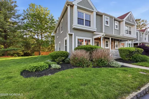53 Horseshoe Ct, Tinton Falls, NJ 07753