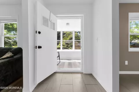 Entry Way - 303 Stephenson Ave, Middlesex, NJ 08846 photo 1 of 4