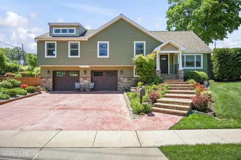 93 David St, South River, NJ 08882