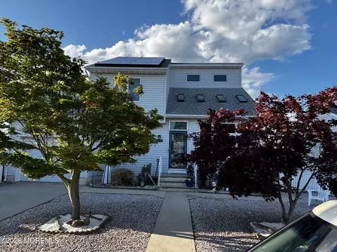 3424 Thistle Ave, Toms River, NJ 08753