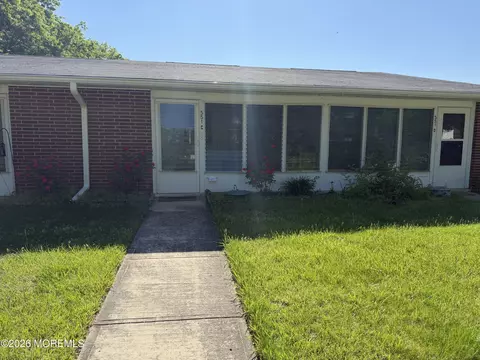 551 Sheffield Ct # C, Lakewood, NJ 08701
