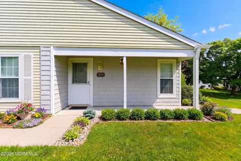 910 Liverpool Cir # A, Manchester, NJ 08759
