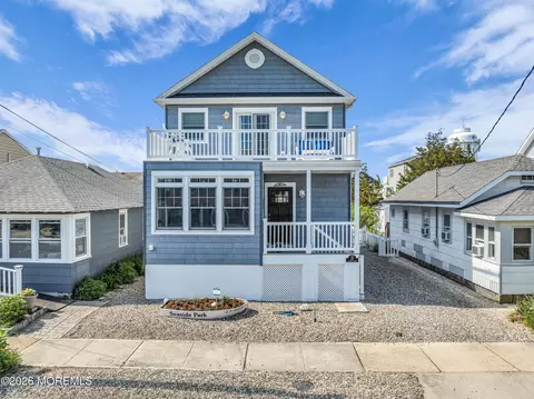 117 10th Ave, Seaside Park, NJ 08752
