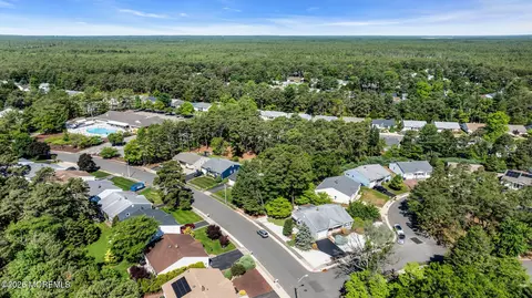 View/Area - 31 Millbrook Ct, Toms River, NJ 08757 photo 5 of 9
