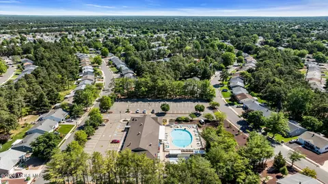 View/Area - 31 Millbrook Ct, Toms River, NJ 08757 photo 3 of 9