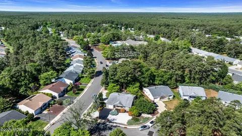View/Area - 31 Millbrook Ct, Toms River, NJ 08757 photo 1 of 9