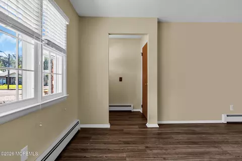 Entry Way - 31 Millbrook Ct, Toms River, NJ 08757 photo 2 of 2