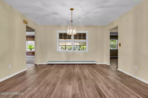 Dining - 31 Millbrook Ct, Toms River, NJ 08757 photo 1 of 6
