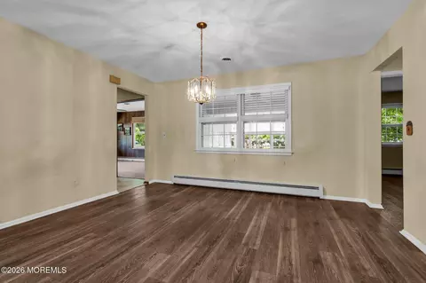 Dining - 31 Millbrook Ct, Toms River, NJ 08757 photo 2 of 6
