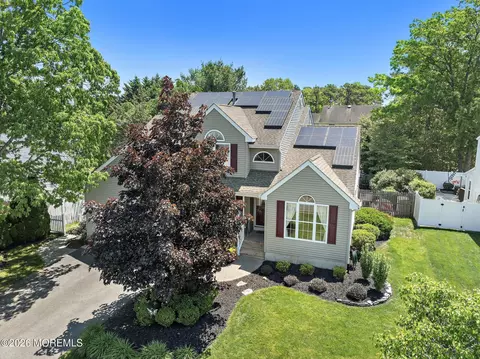157 Squall Rd, Manahawkin, NJ 08050