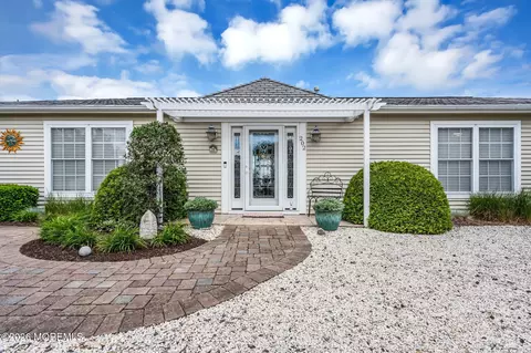 202 Newark Rd S, Barnegat, NJ 08005