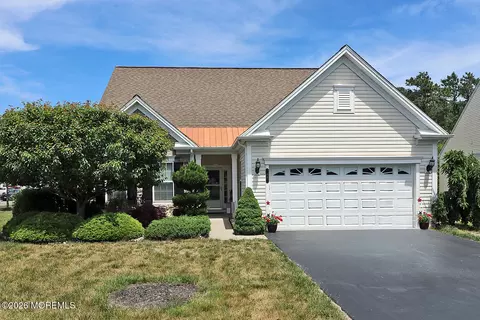 58 Aberdeen Ln, Manchester, NJ 08759