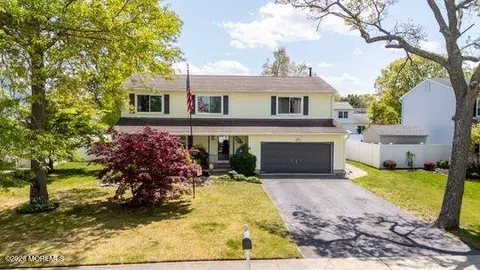 157 Arizona Ave, Toms River, NJ 08753