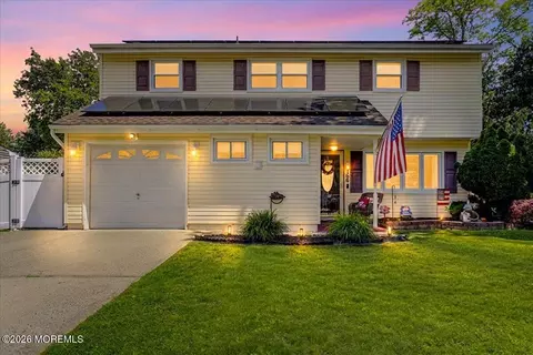 166 Cindy St, Old Bridge, NJ 08857