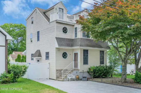 30 Gladney Ave, Toms River, NJ 08753
