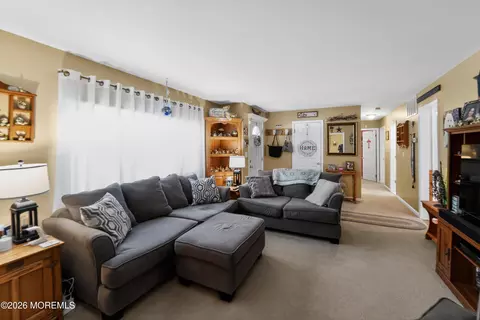 Entry Way - 69 E Connecticut Concourse, Jackson, NJ 08527 photo 1 of 2