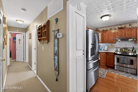 Entry Way - 69 E Connecticut Concourse, Jackson, NJ 08527 photo 2 of 2