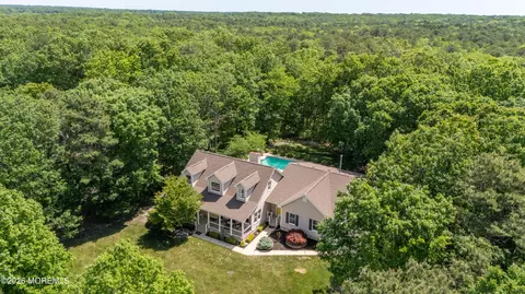 27 Olivia Way, Jackson, NJ 08527