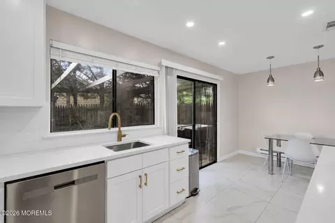 Kitchen - 119 Downing St, Lakewood, NJ 08701 photo 4 of 4