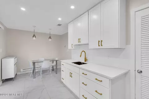 Kitchen - 119 Downing St, Lakewood, NJ 08701 photo 3 of 4